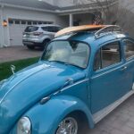 Volkswagen Portapacchi Beetle con tavola da surf
