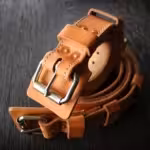 Leather luggage straps for securing luggage