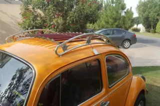 Roof rack side profile on Beetle